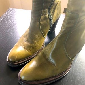 Destiny Green leather boots